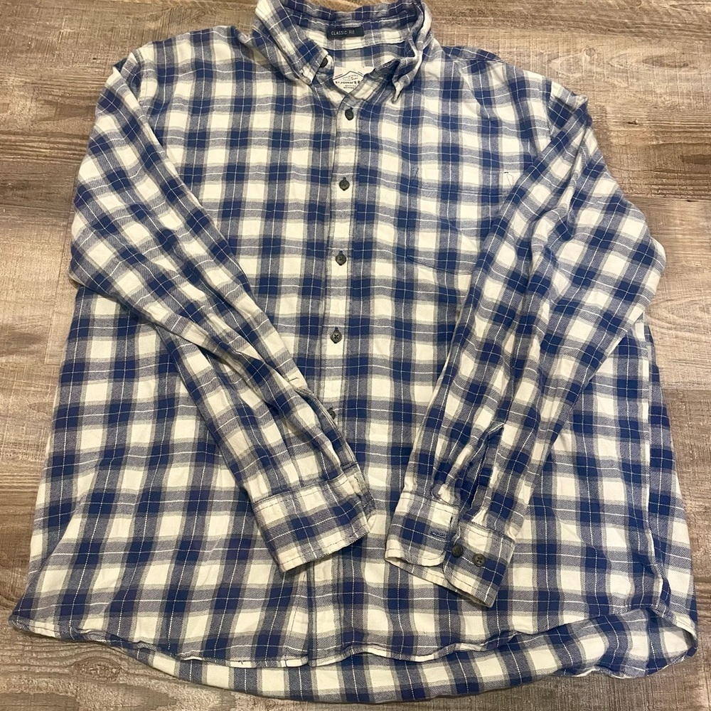 St John’s Bay Flannel Size XL